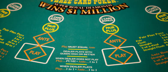 Uitleg: Hoe speel je Three Card Poker online